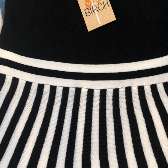 Dress - Picture 4 of 7